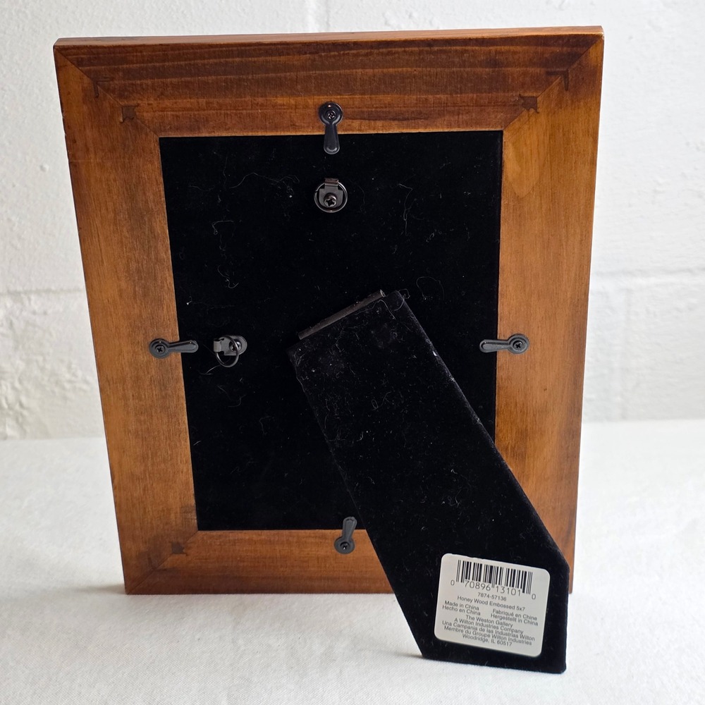The Weston Gallery Woodland Creek Honey Wood Embossed 5x7 Photo Frame Rustic - Picture 8 of 8